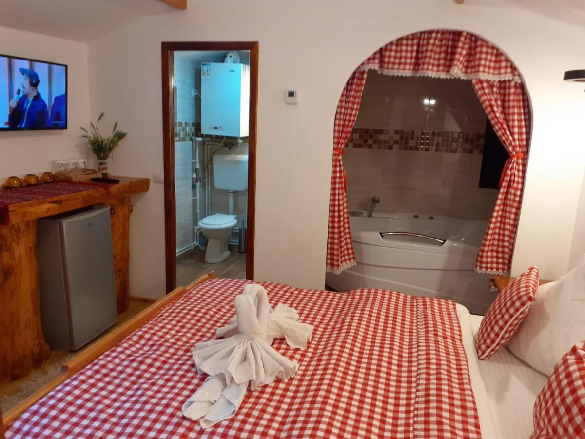 Cabanute Si Camping Dracula Capatineni-Paminteni Екстер'єр фото