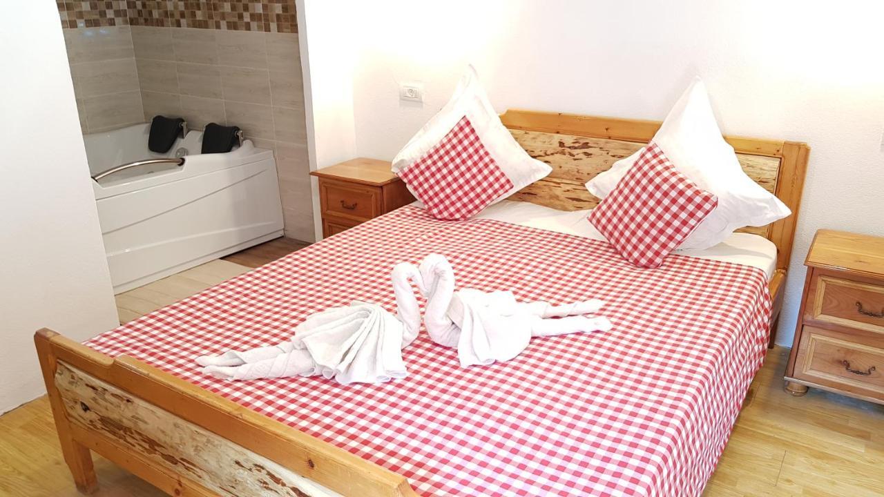 Cabanute Si Camping Dracula Capatineni-Paminteni Екстер'єр фото